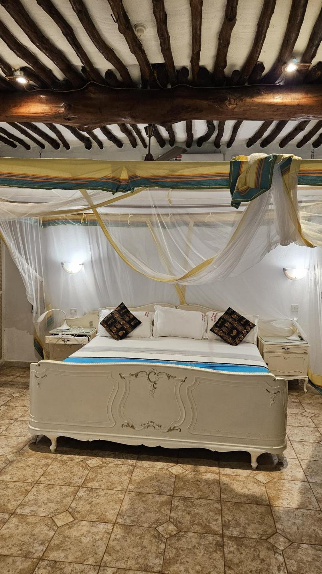 Amani Paradise - Luxury Villas Diani Beach Eksteriør bilde