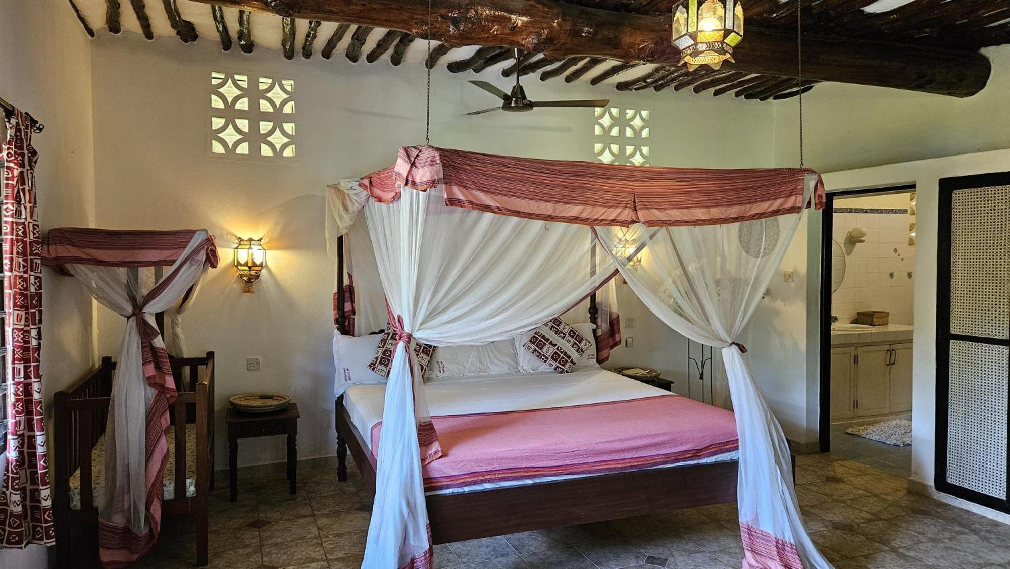 Amani Paradise - Luxury Villas Diani Beach Eksteriør bilde
