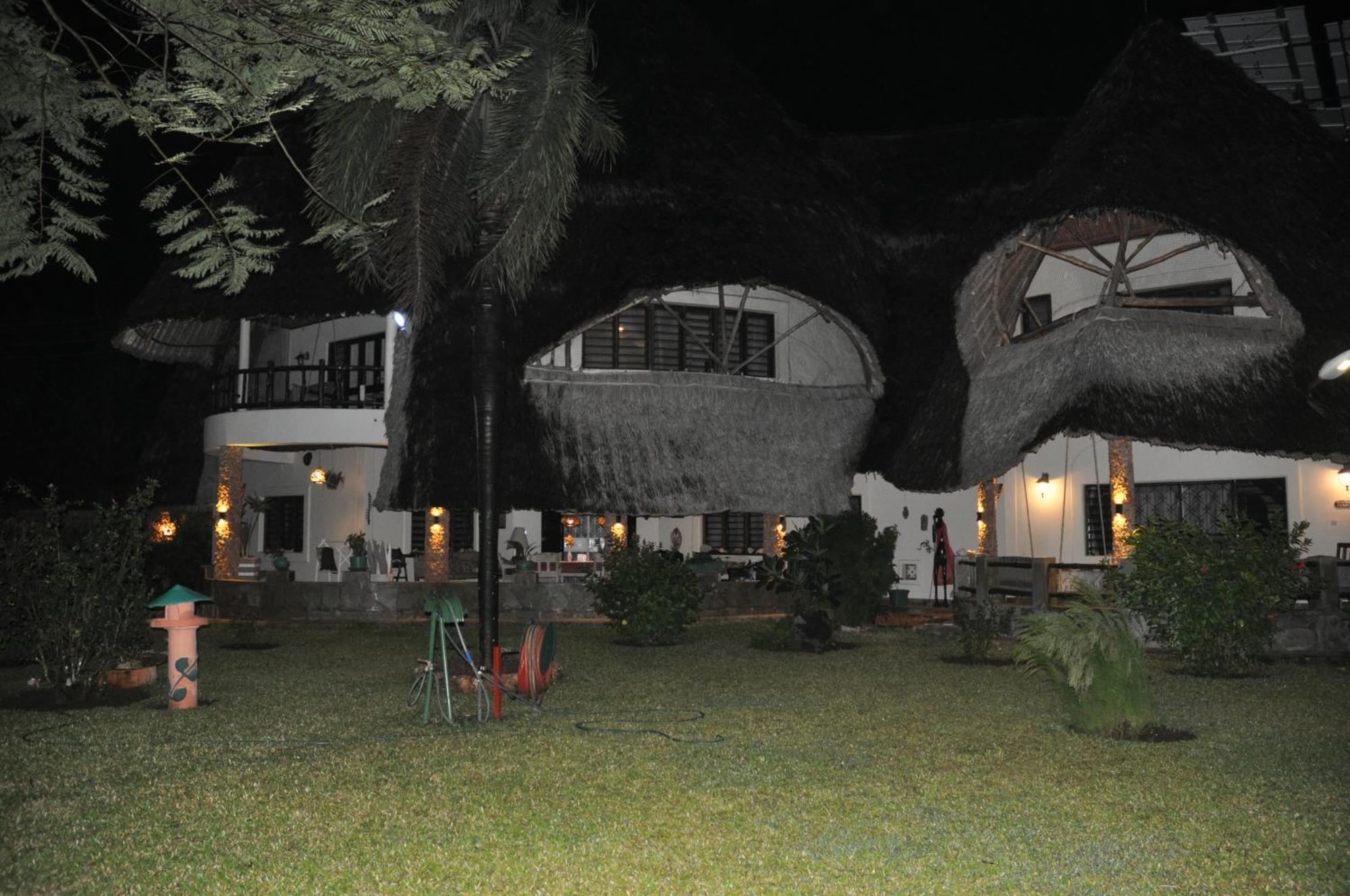 Amani Paradise - Luxury Villas Diani Beach Eksteriør bilde